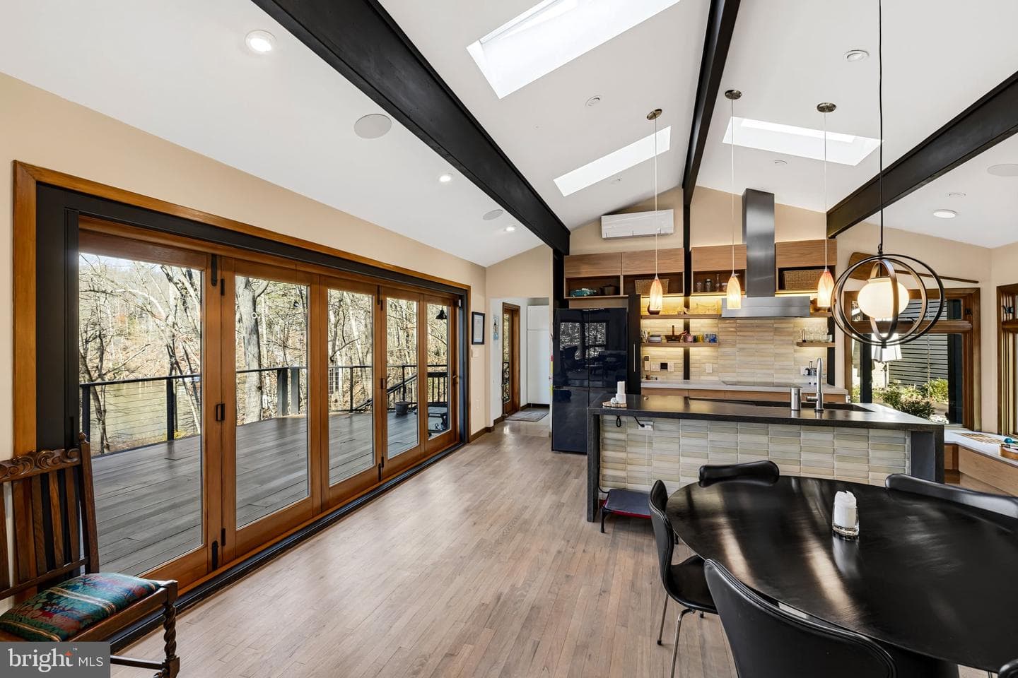 1840 Shore Drive photo 9