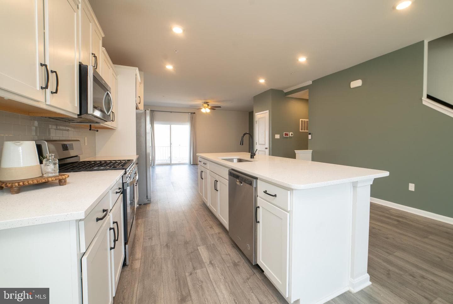 1823 Kellington Court photo 6