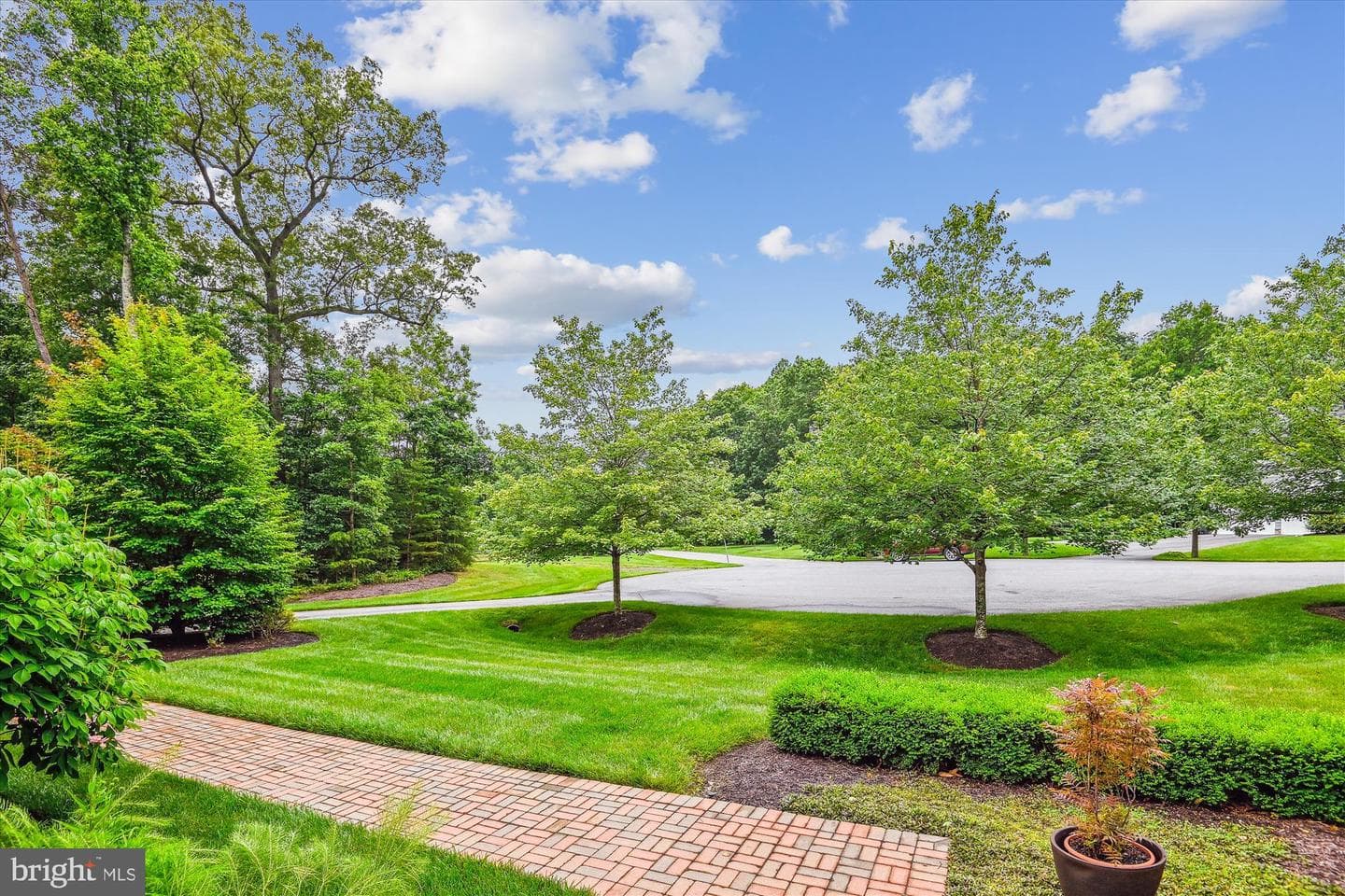 1611 Misty Manor Way photo 18