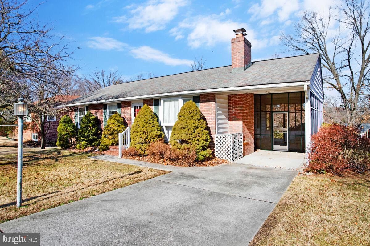 612 Fairmount Road photo 2