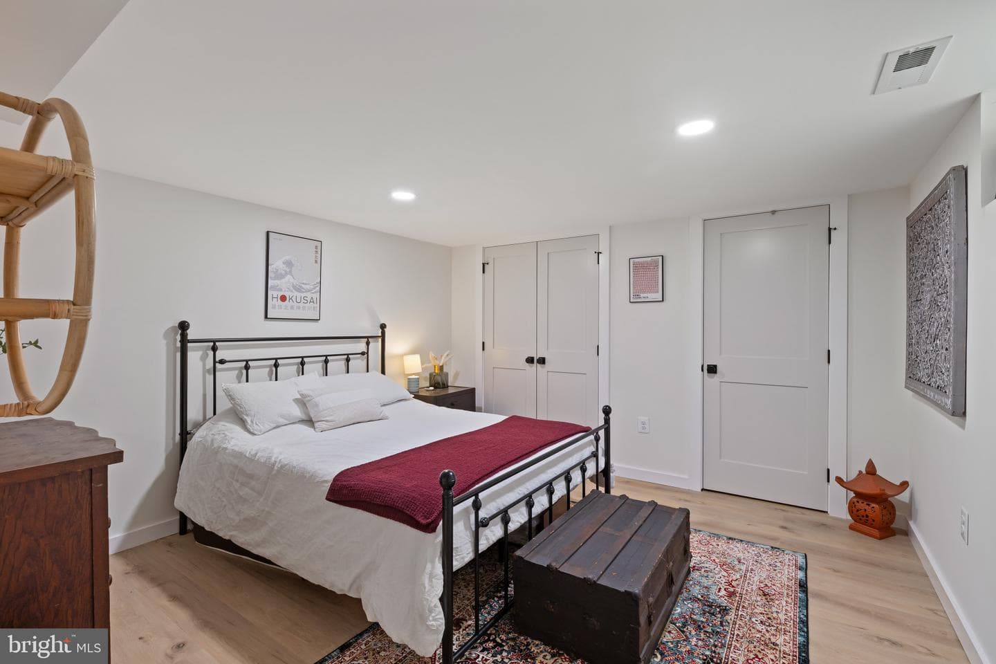 51 Hill Road photo 32