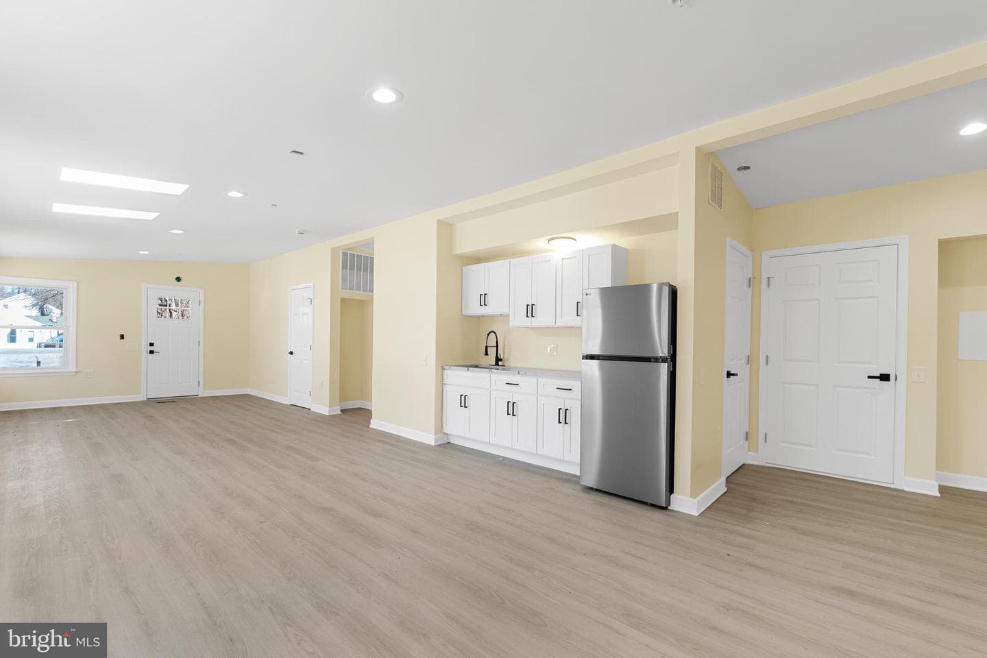 1349 Yorktown Road photo 4