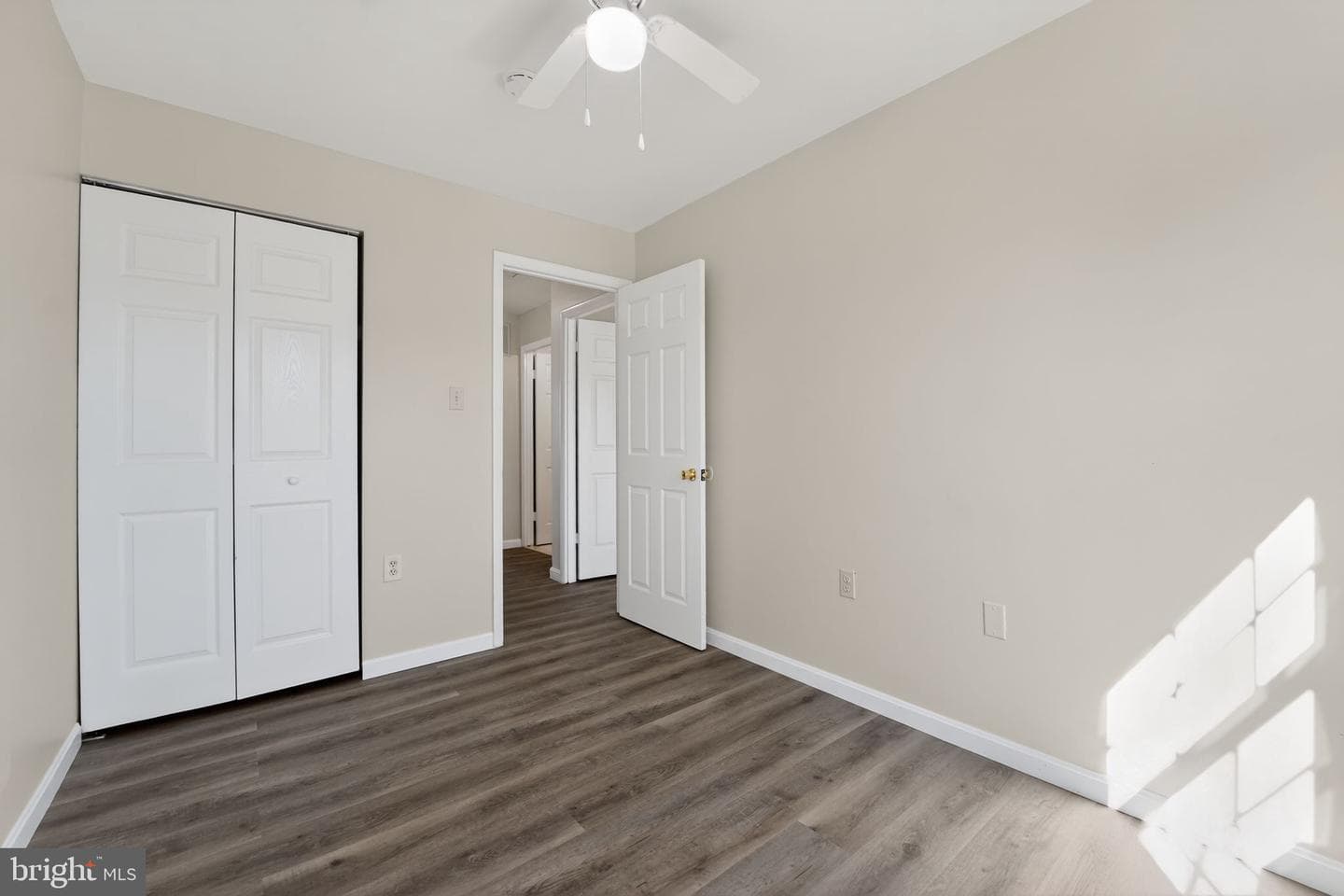 8215 Tomlinson Court photo 15