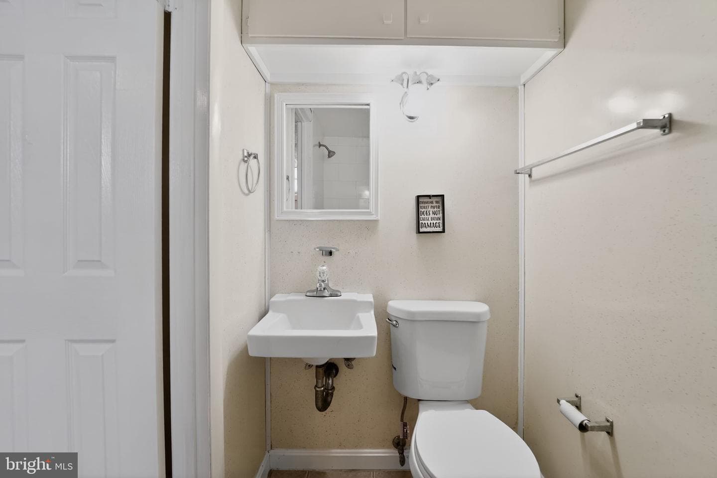 8215 Tomlinson Court photo 25