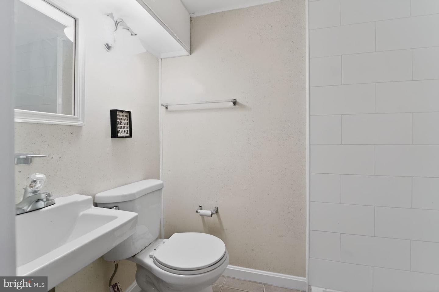 8215 Tomlinson Court photo 26