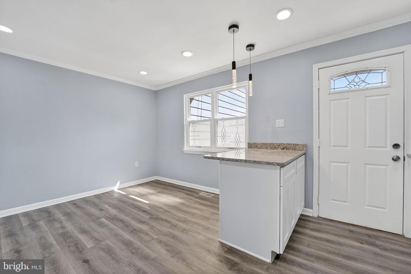 8215 Tomlinson Court photo 7