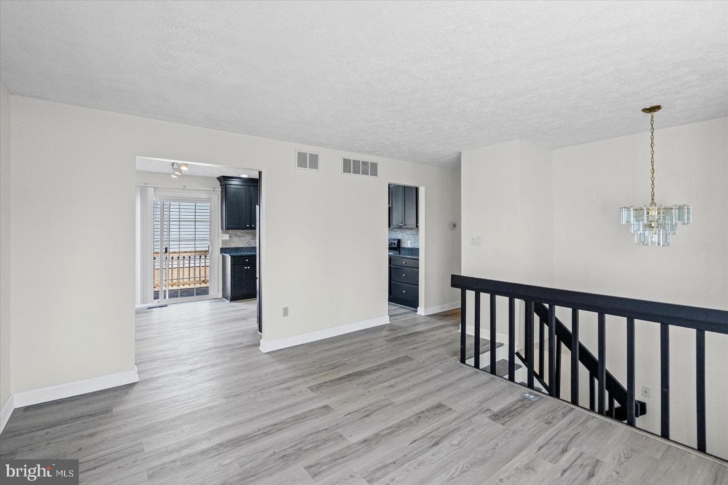 237 Poplar Avenue photo 19