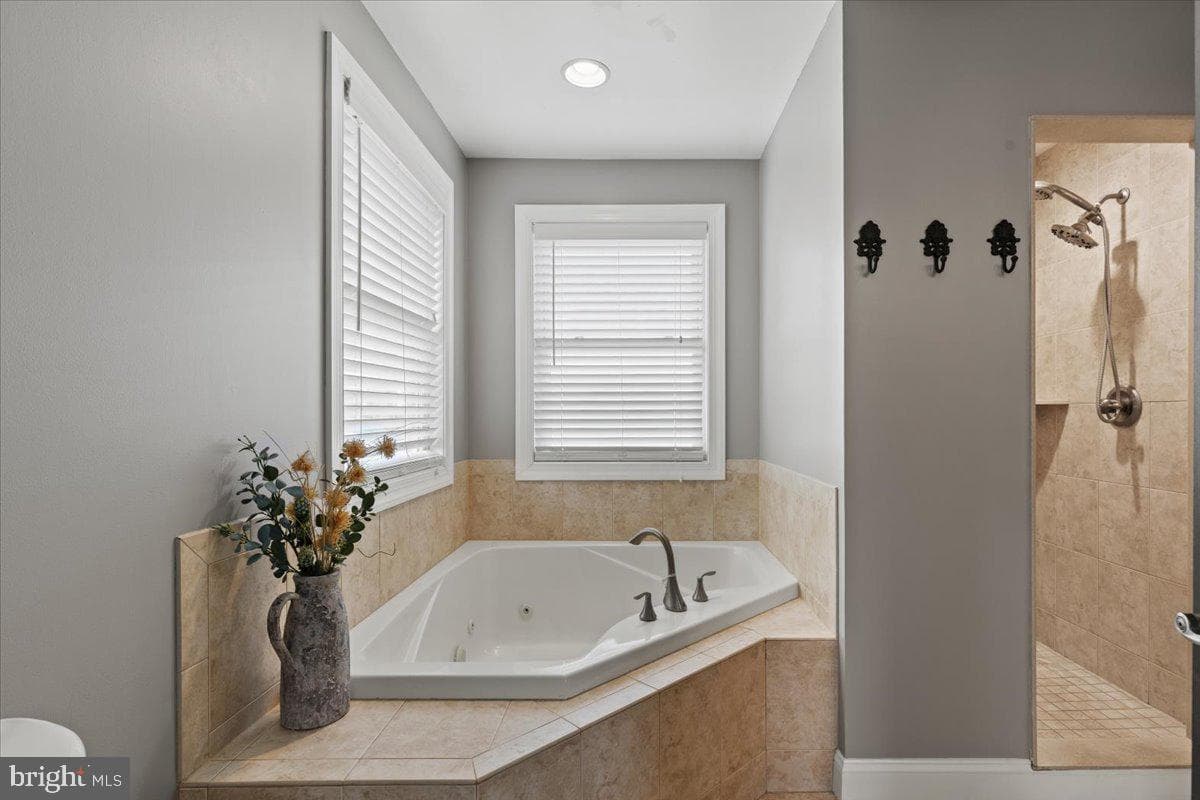 1066 Walnut Avenue photo 31