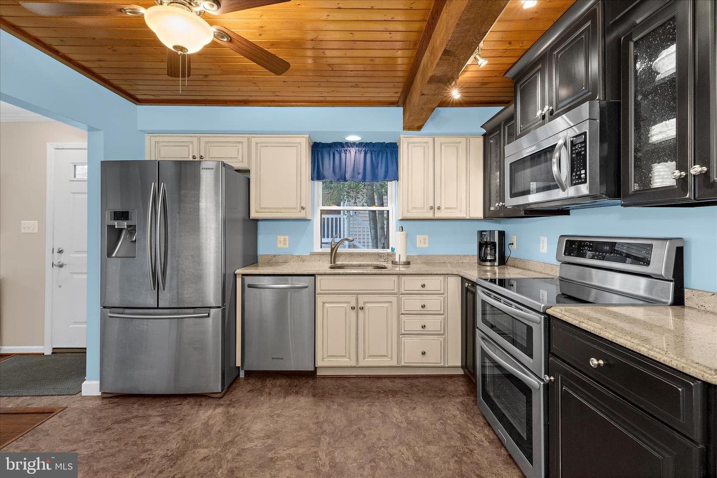 402 Greenland Beach Road photo 5