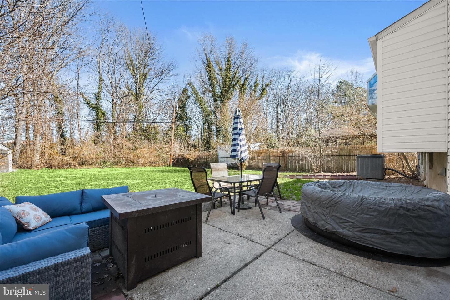 7980 Phirne Road E photo 26