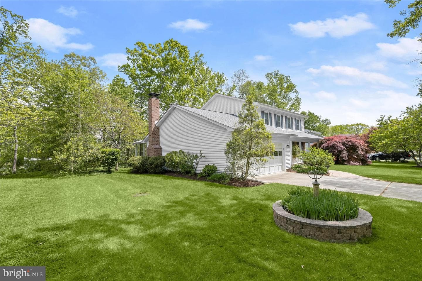 345 Derbyshire Lane photo 32