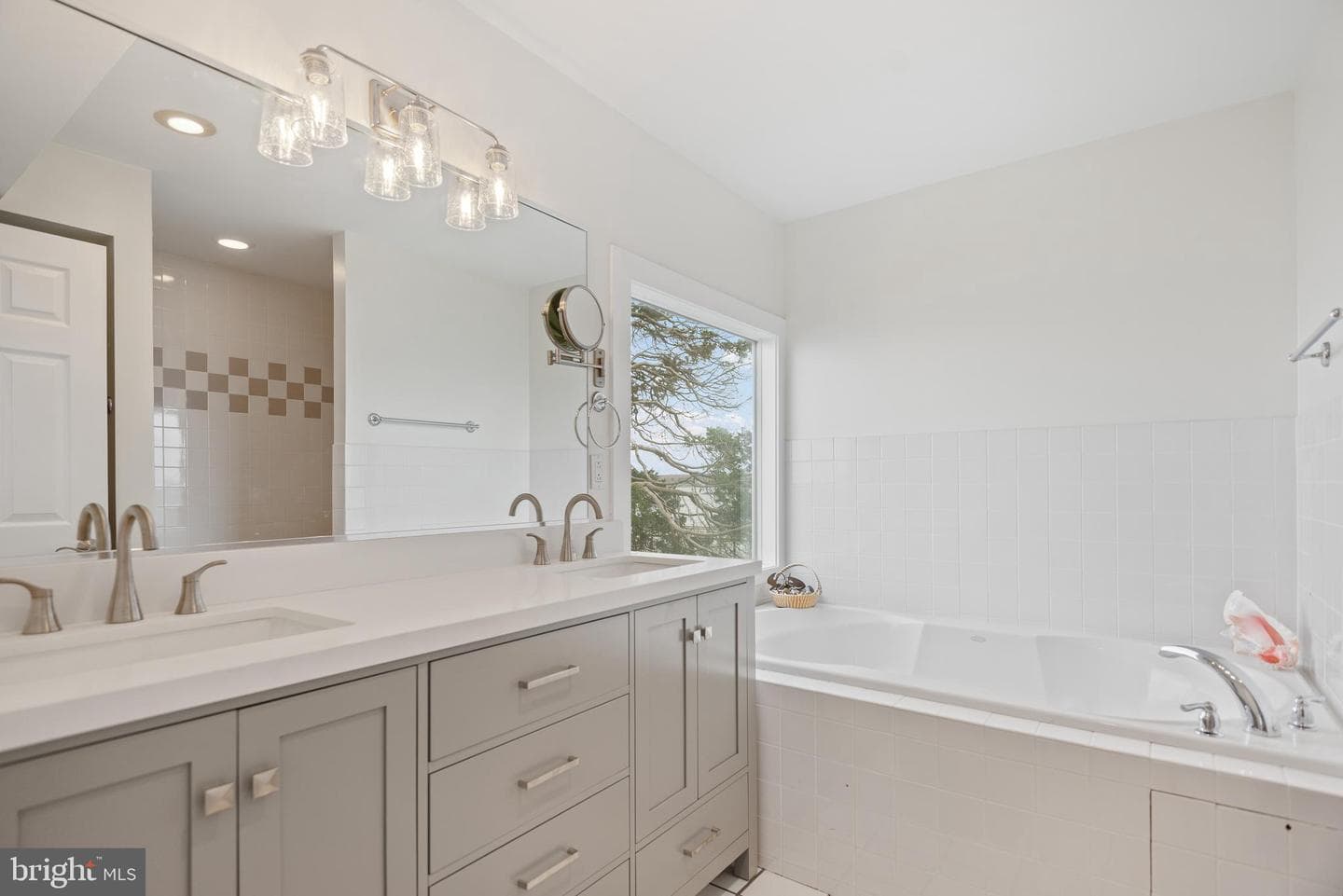 6065 Melbourne Avenue photo 28
