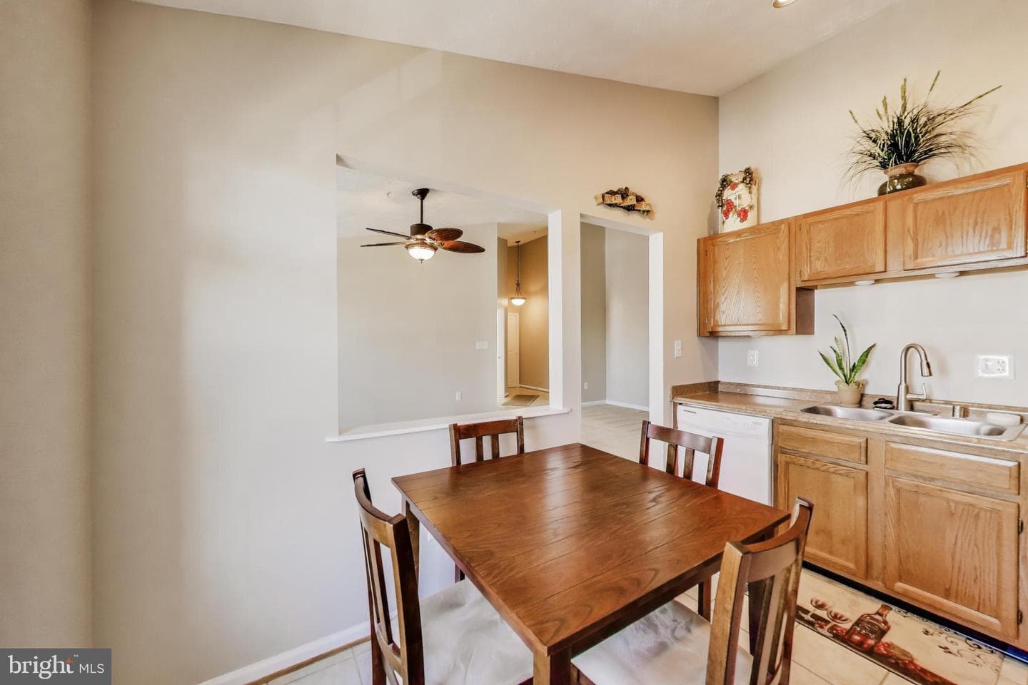 687 Winding Stream Way #304 photo 10
