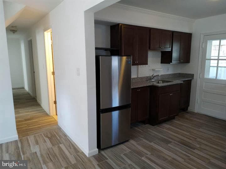 104 Lincoln Avenue photo 18