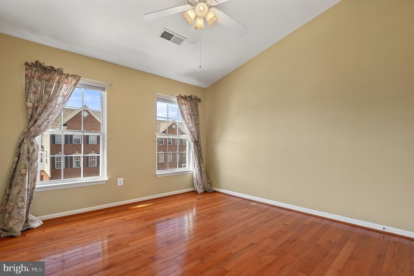 70 Two Rivers Drive photo 54