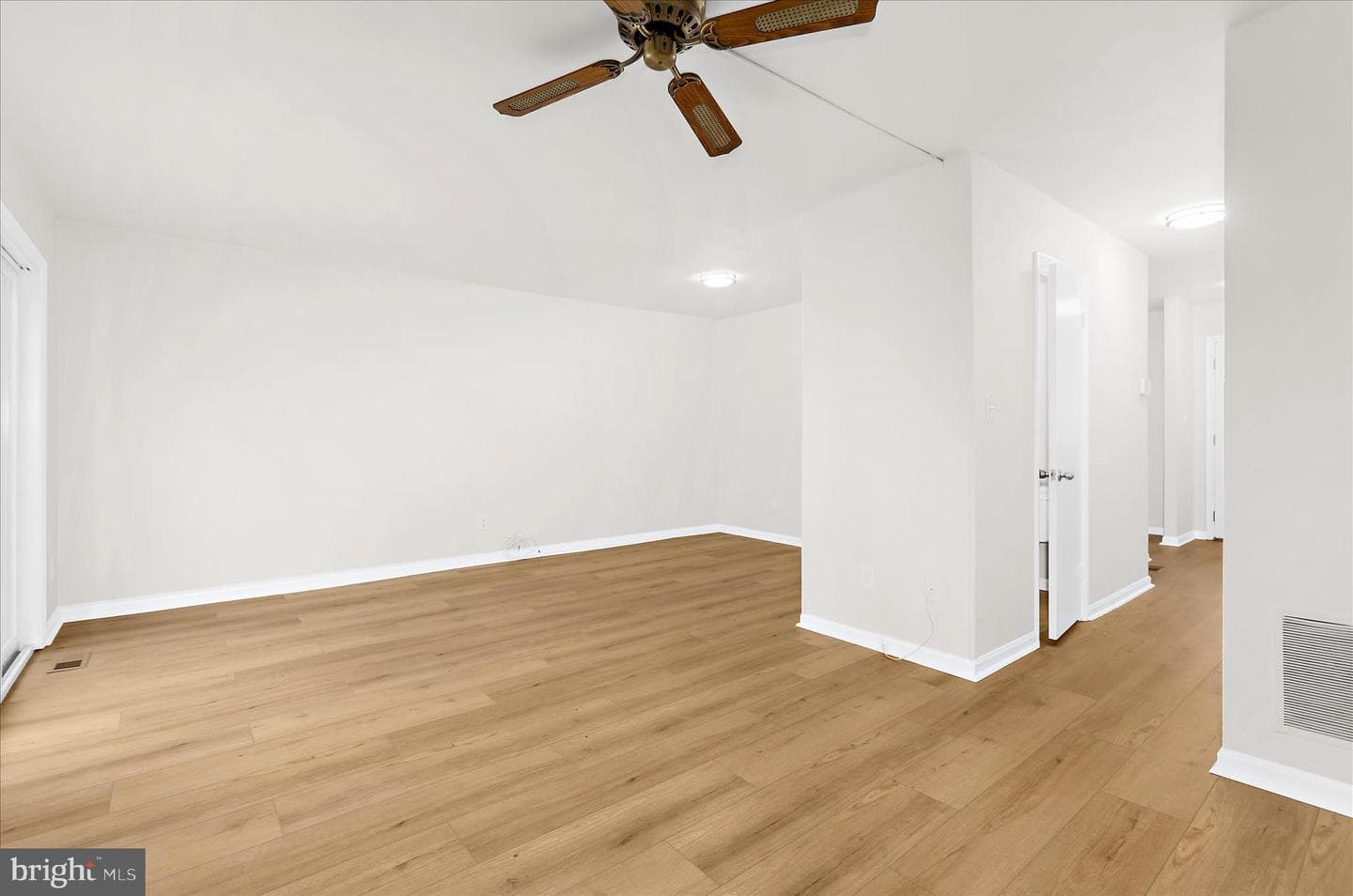 554 Melissa Court photo 10