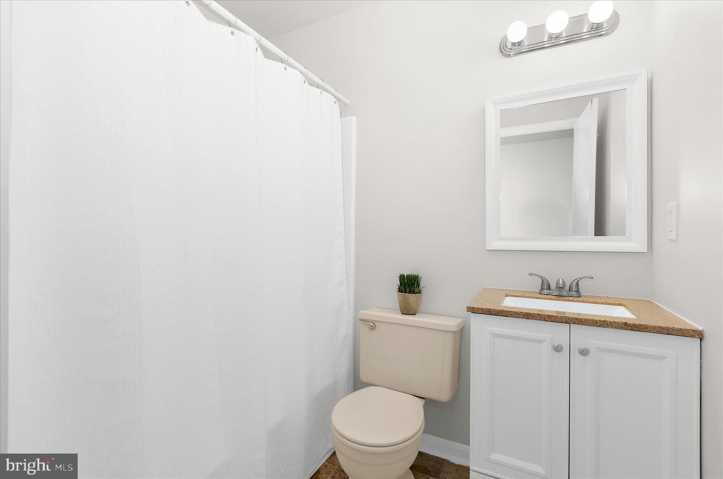 554 Melissa Court photo 20