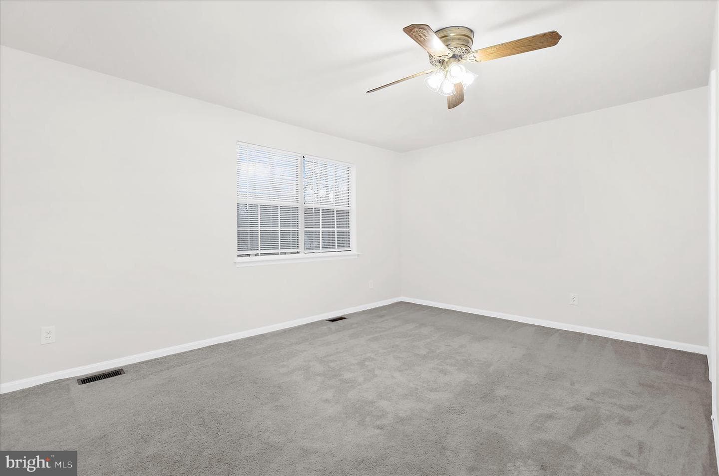 554 Melissa Court photo 22