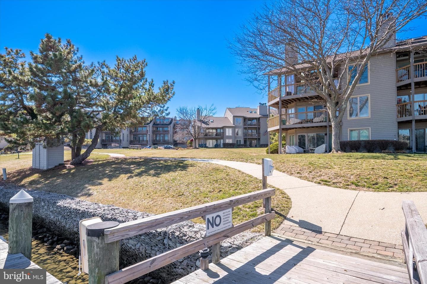 7046 Harbour Village Court #201 photo 51