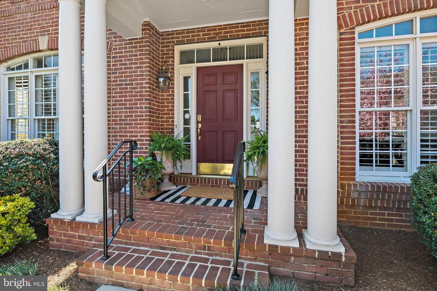 726 Pearson Point Place photo 3