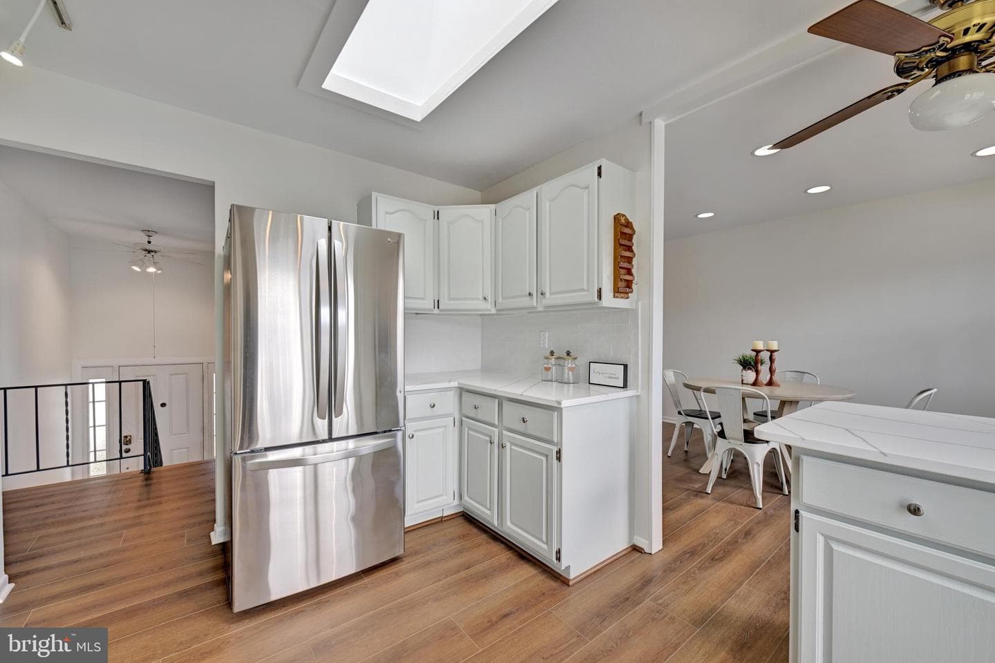 852 Birchwood Court photo 8