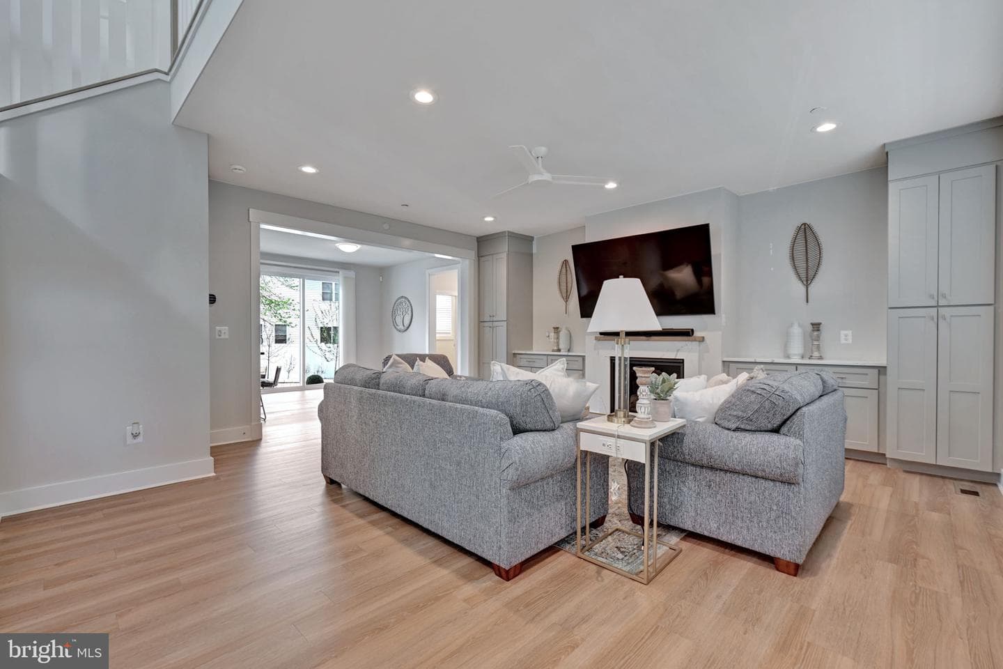 1205 Hawthorne Street photo 8