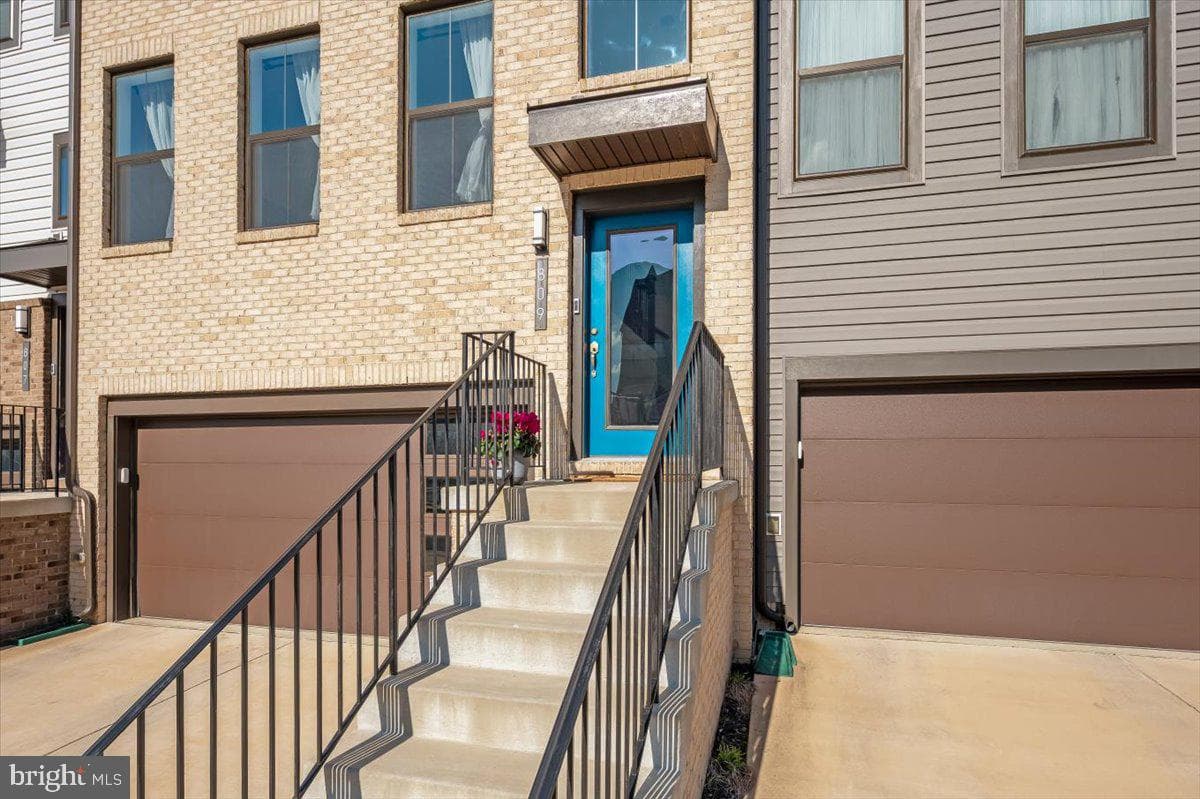 809 Teacher Mitchell Road photo 3