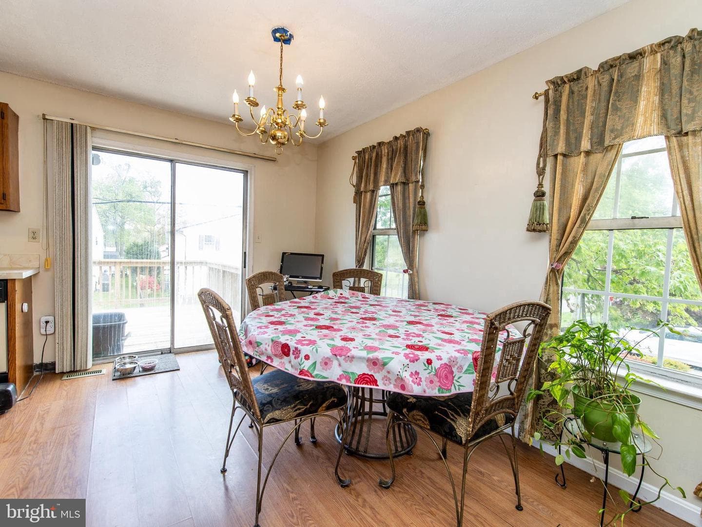 1026 Twin View photo 16
