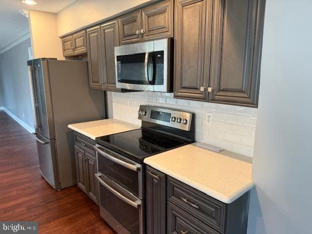 7870 Golden Pine Circle photo 5