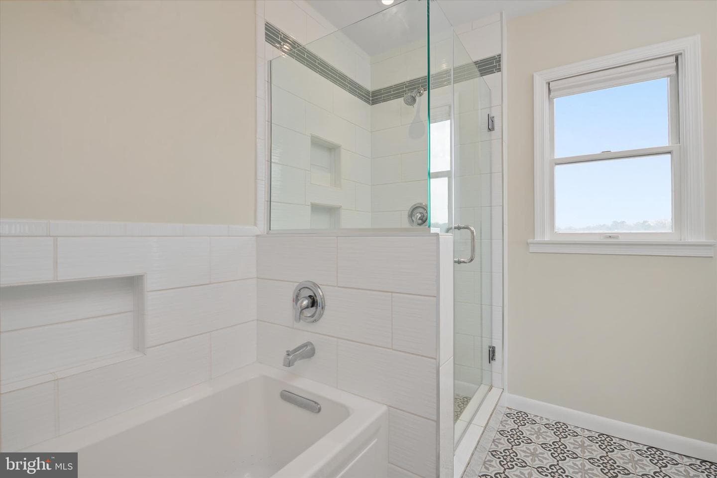 306 Riverside Drive photo 42