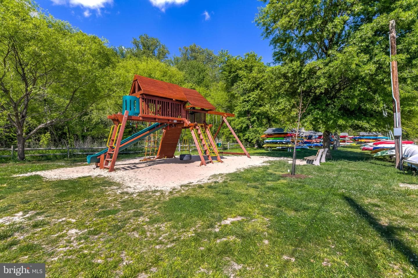 101 Avondale Circle photo 50