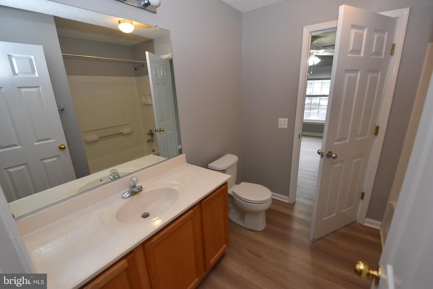 2002 Phillips Terrace #6 photo 14