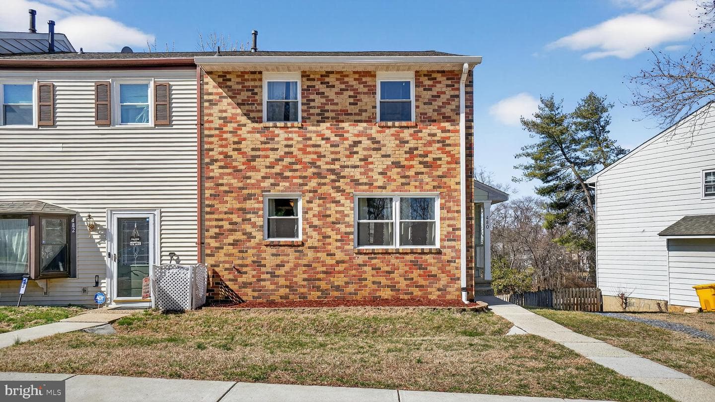 480 Worthington Road photo 3