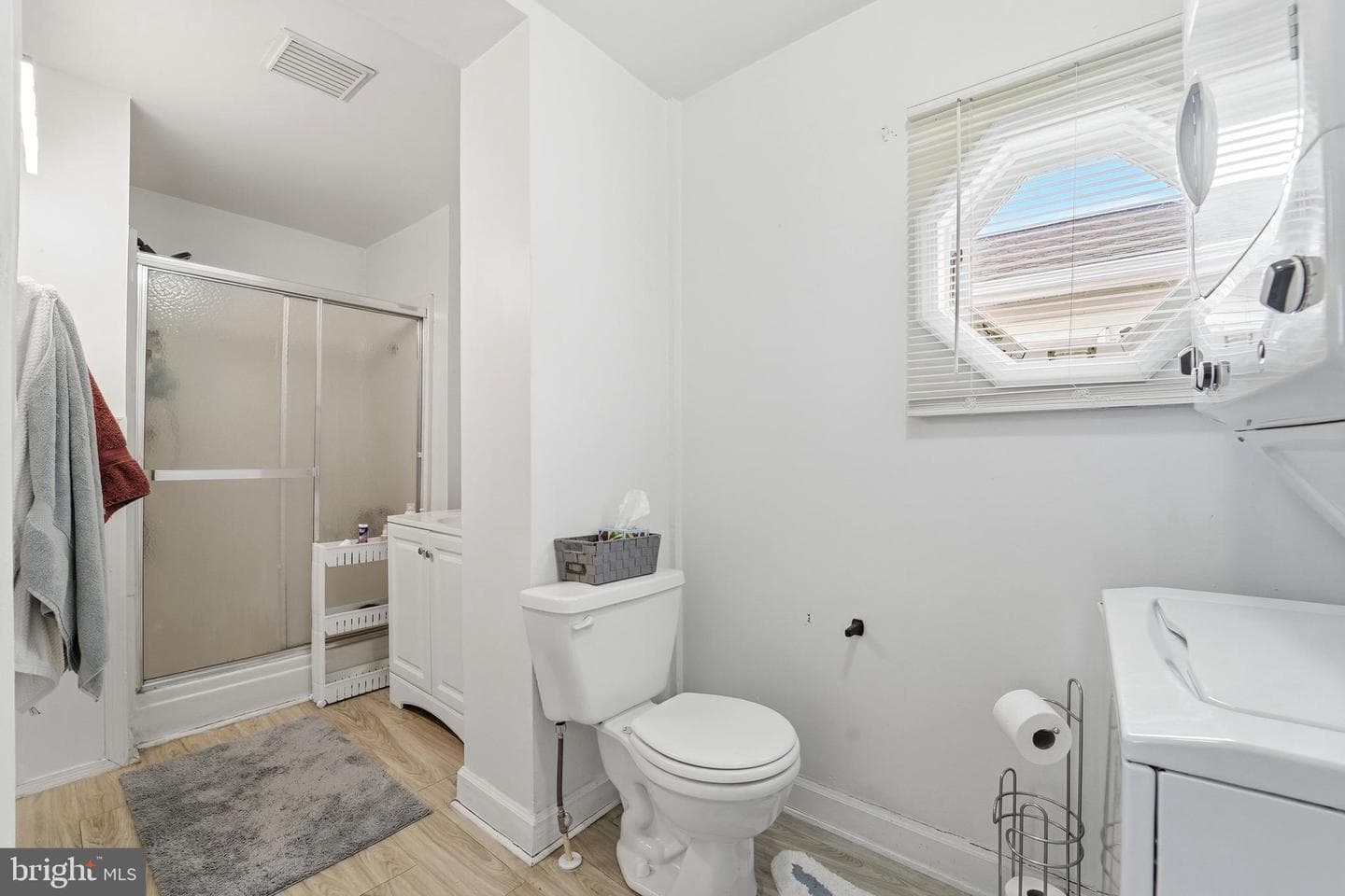 7806 Appletree Road photo 30