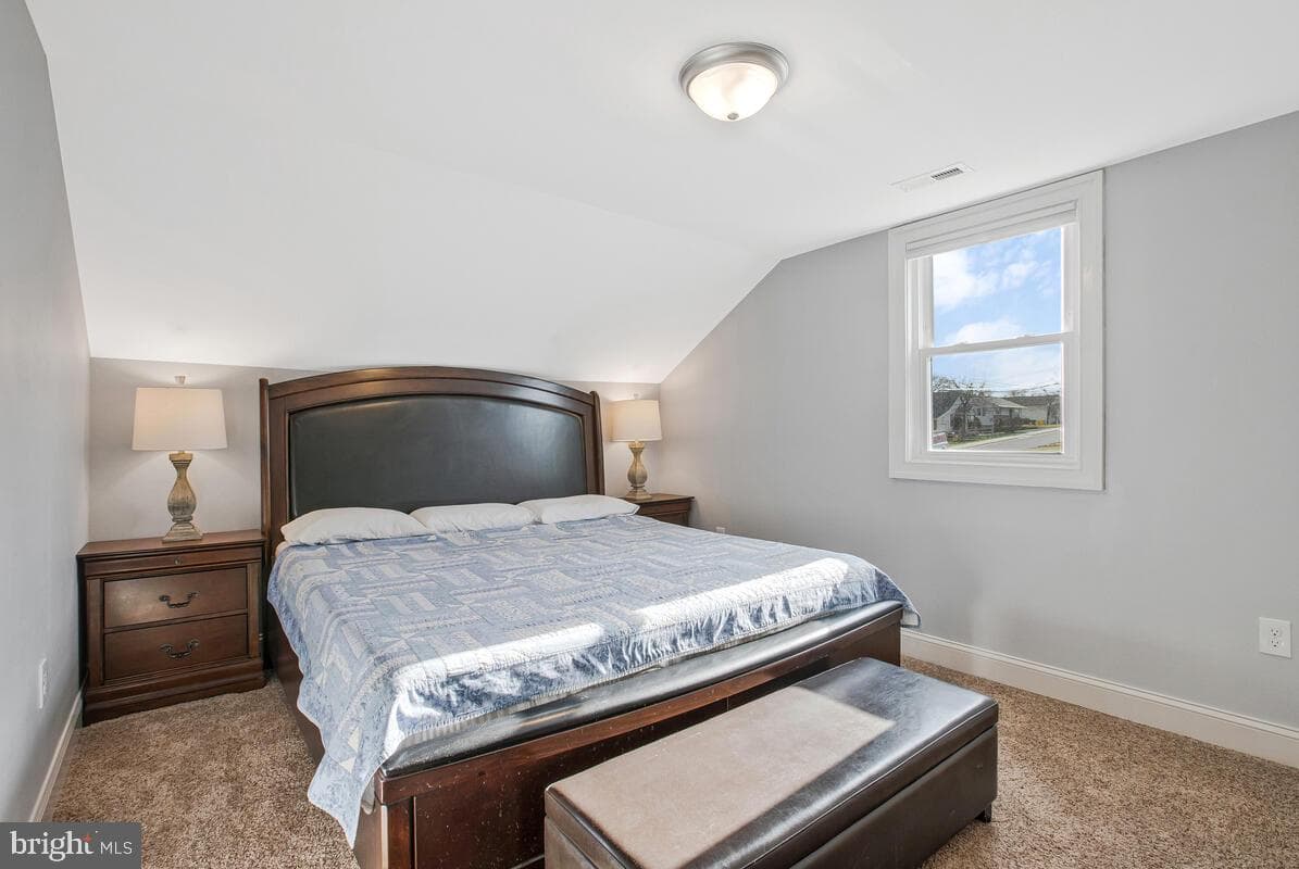 201 Charles Road photo 29