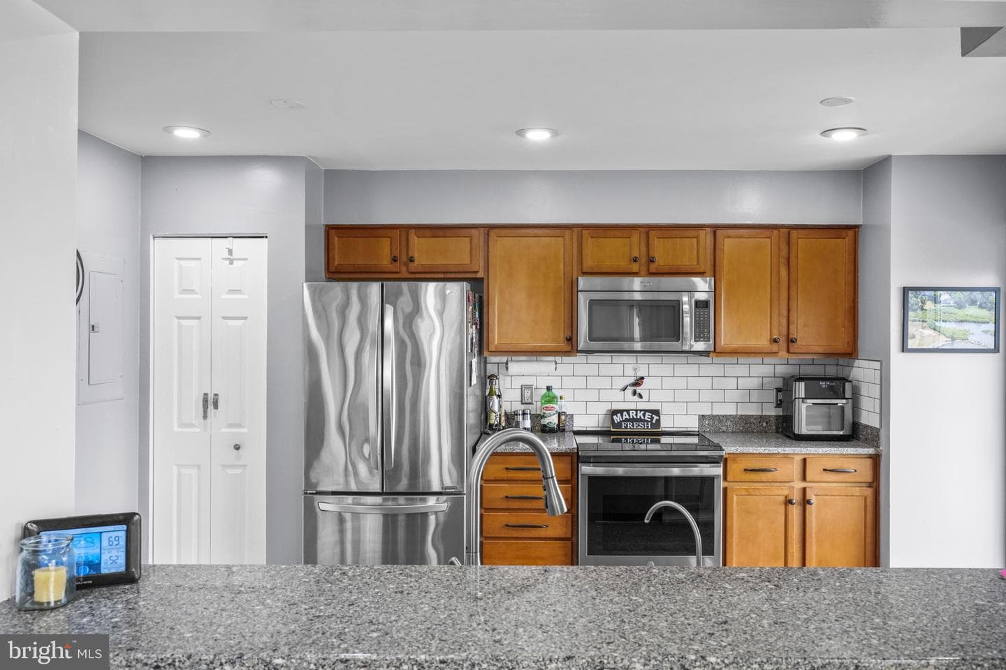 4728 Frederick Avenue photo 14