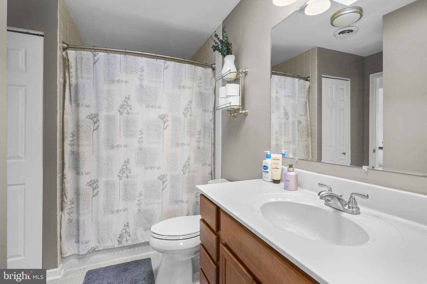4728 Frederick Avenue photo 26