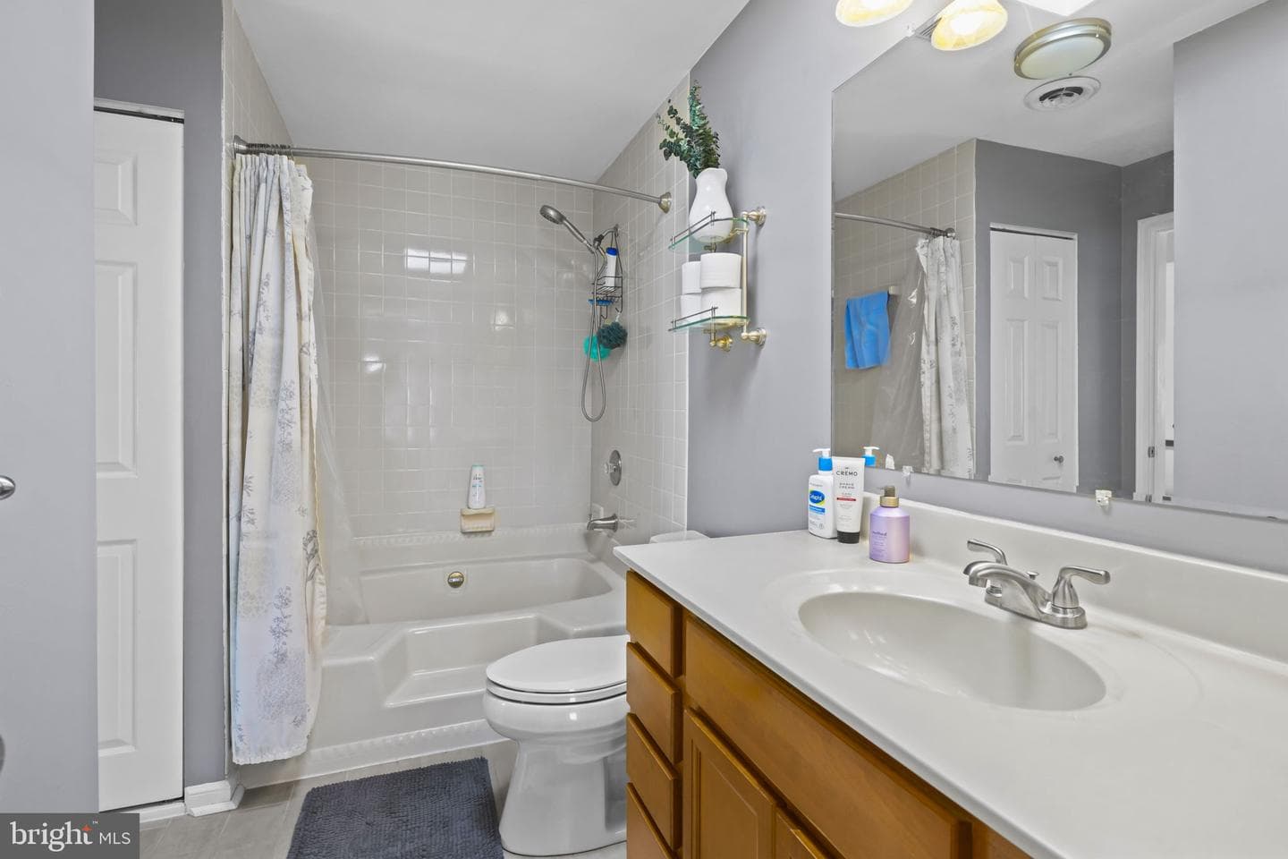 4728 Frederick Avenue photo 27