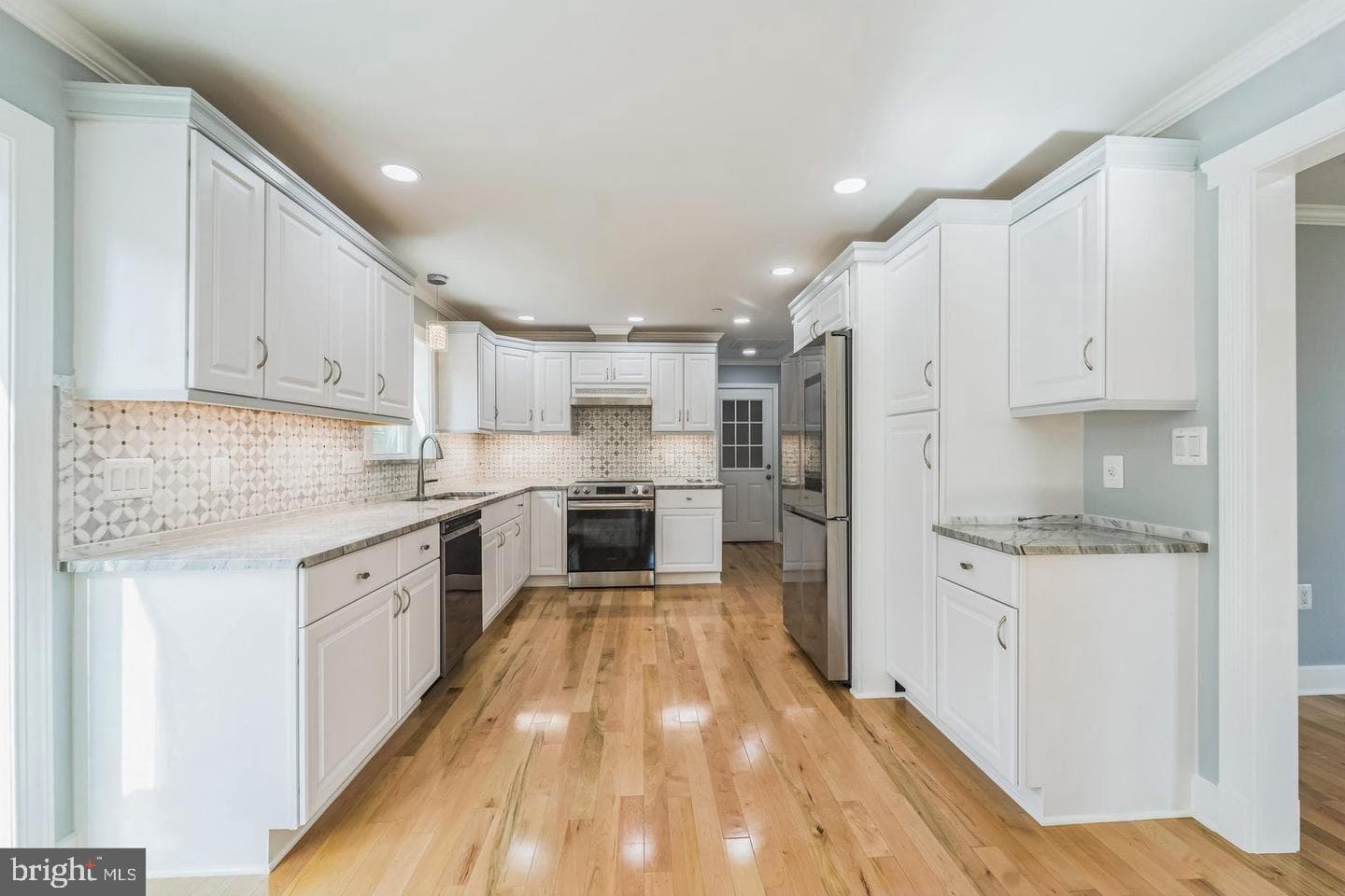 1123 Odenton Road photo 9
