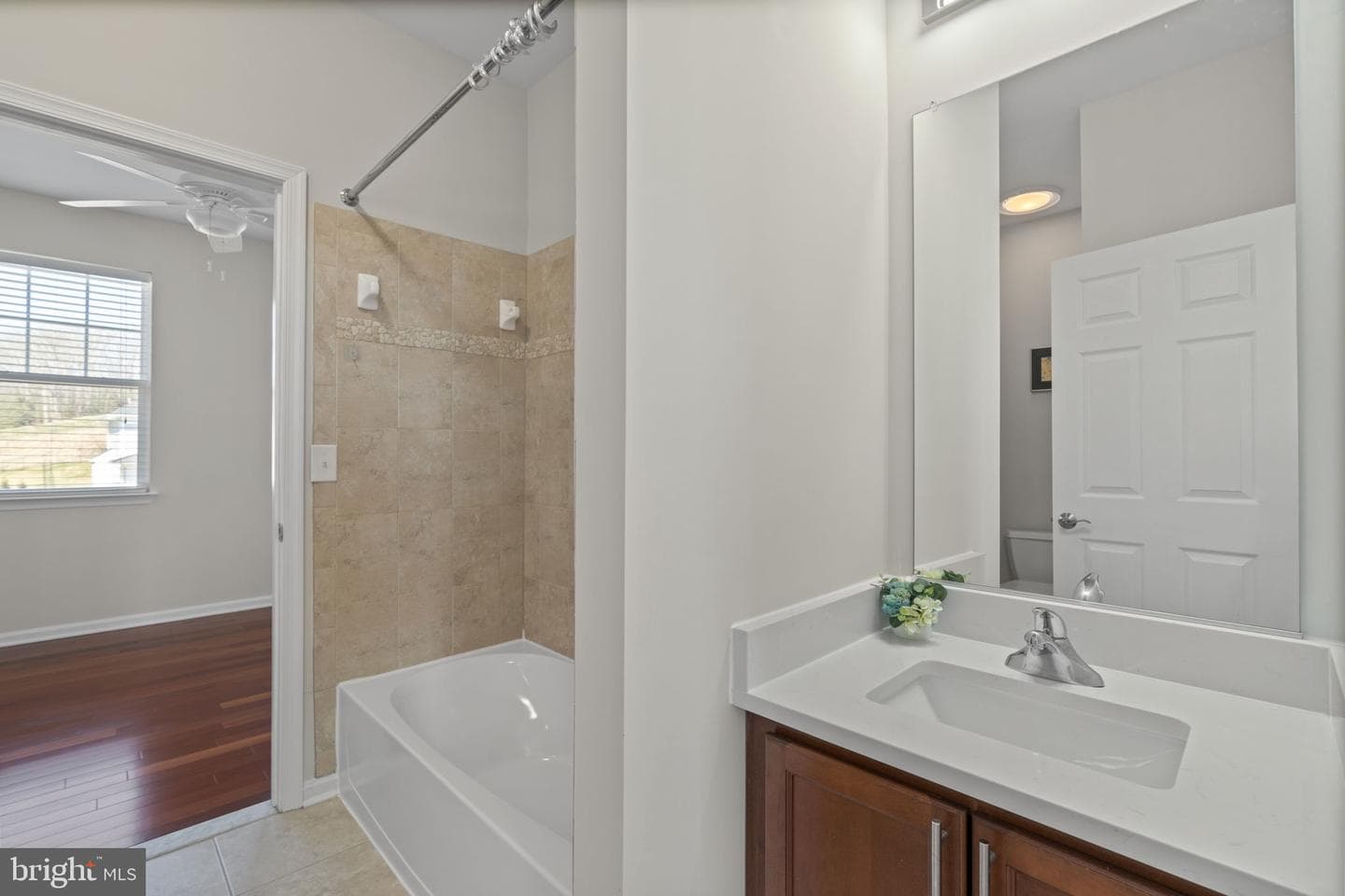 1413 Della Way photo 25