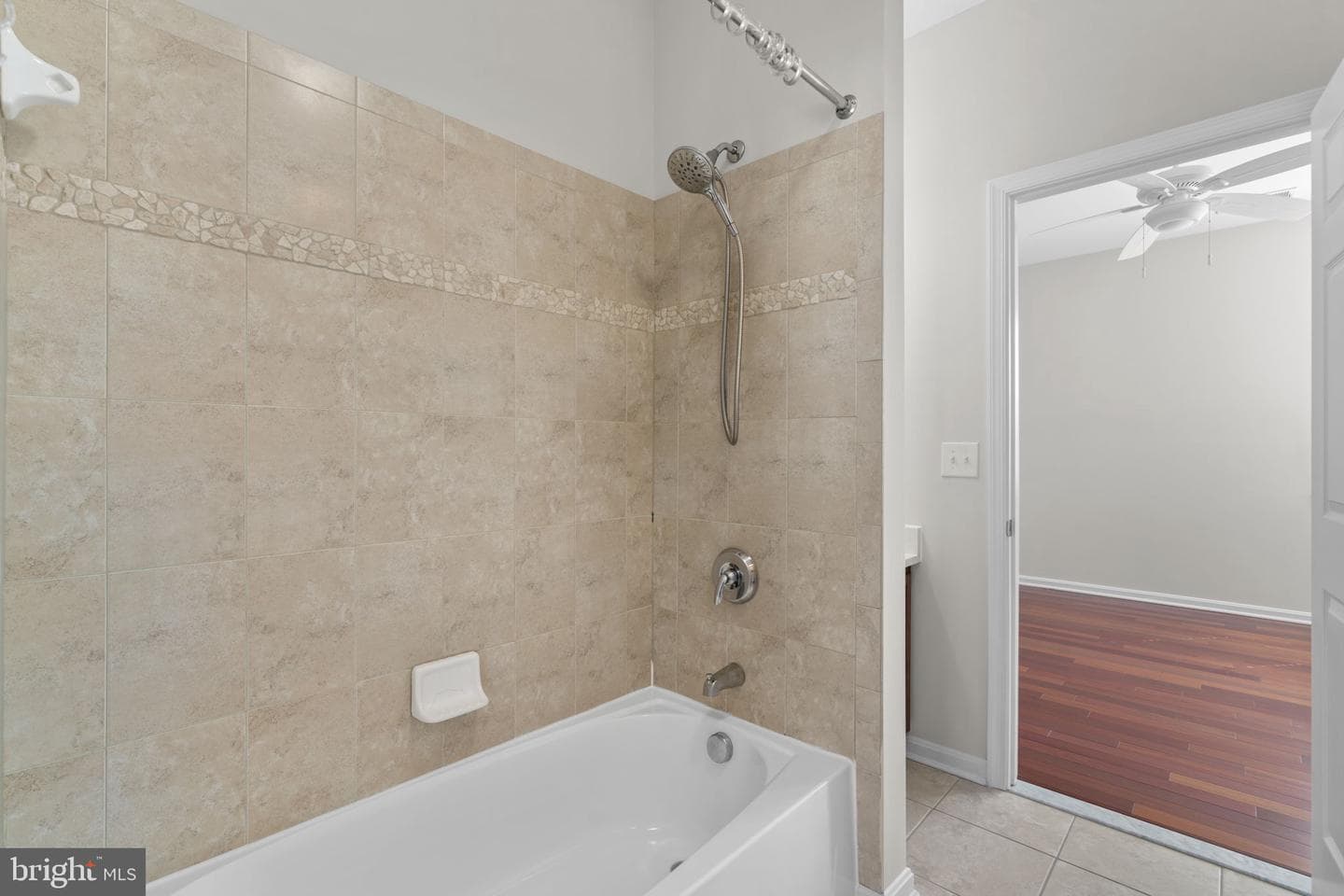 1413 Della Way photo 26