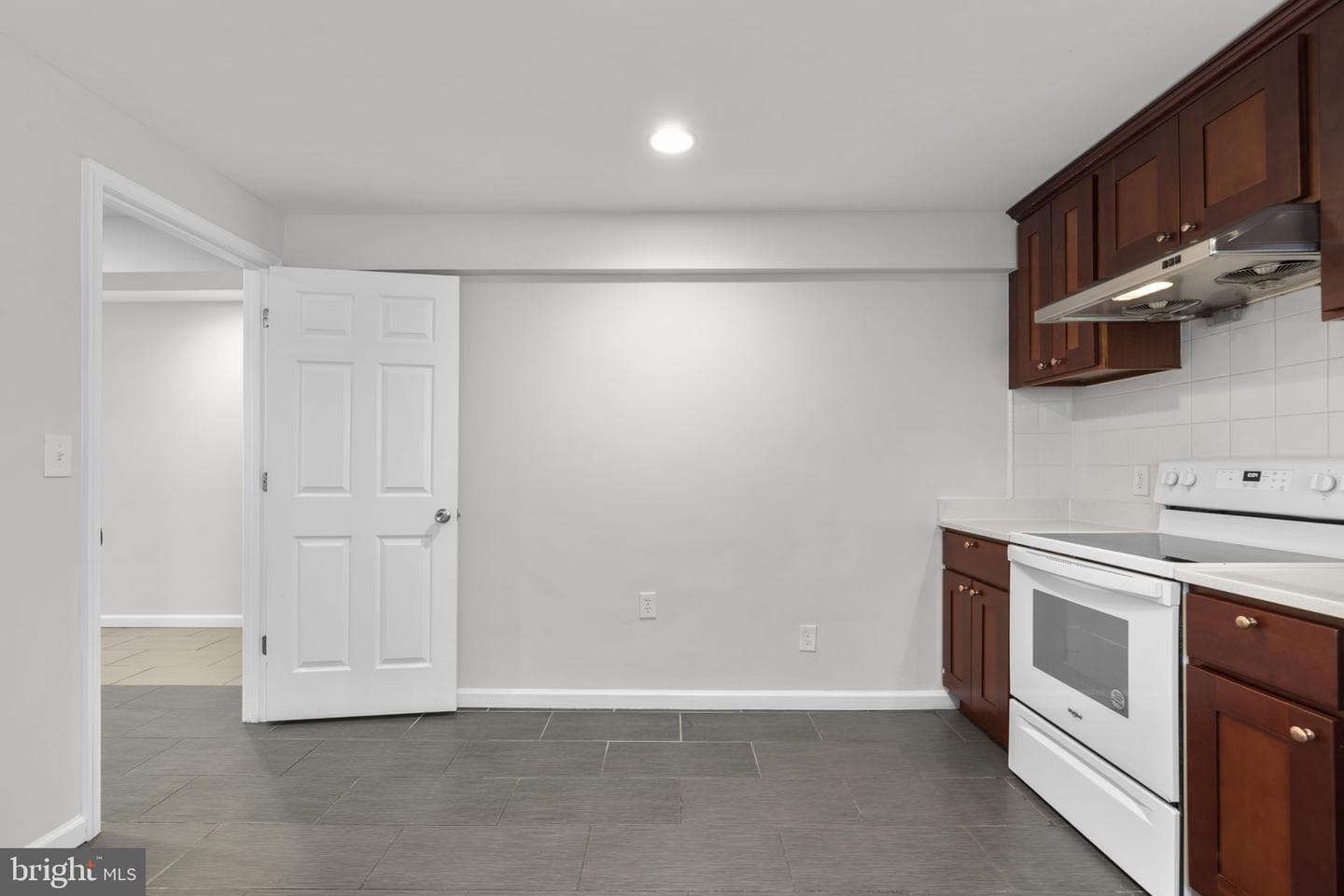 1413 Della Way photo 53