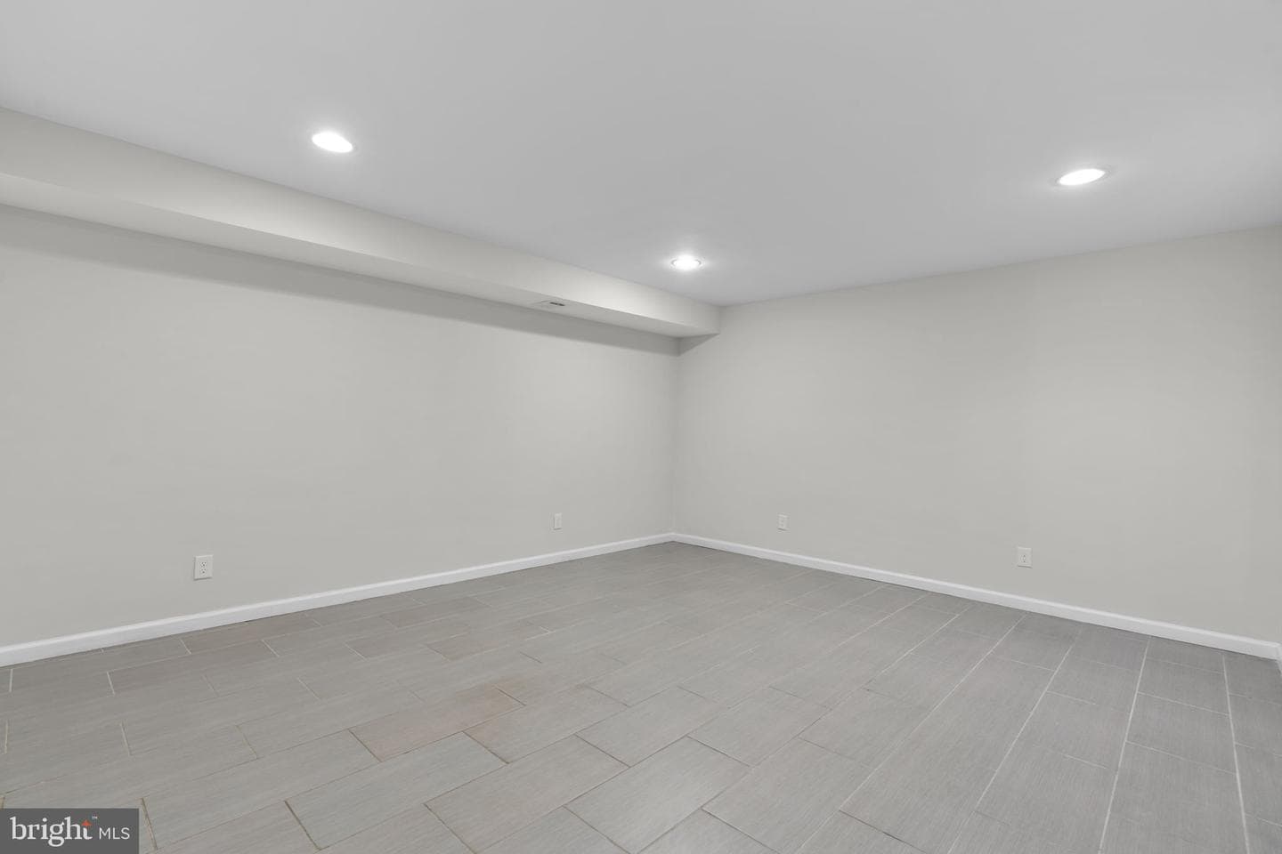 1413 Della Way photo 54