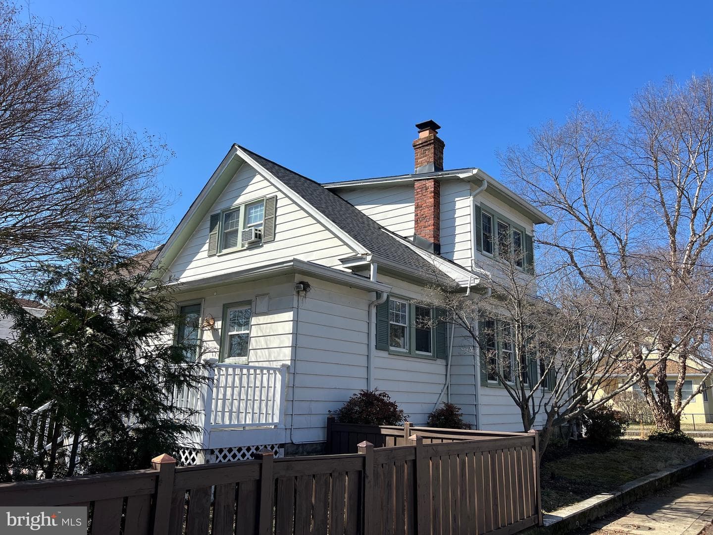 106 Linden Avenue photo 27