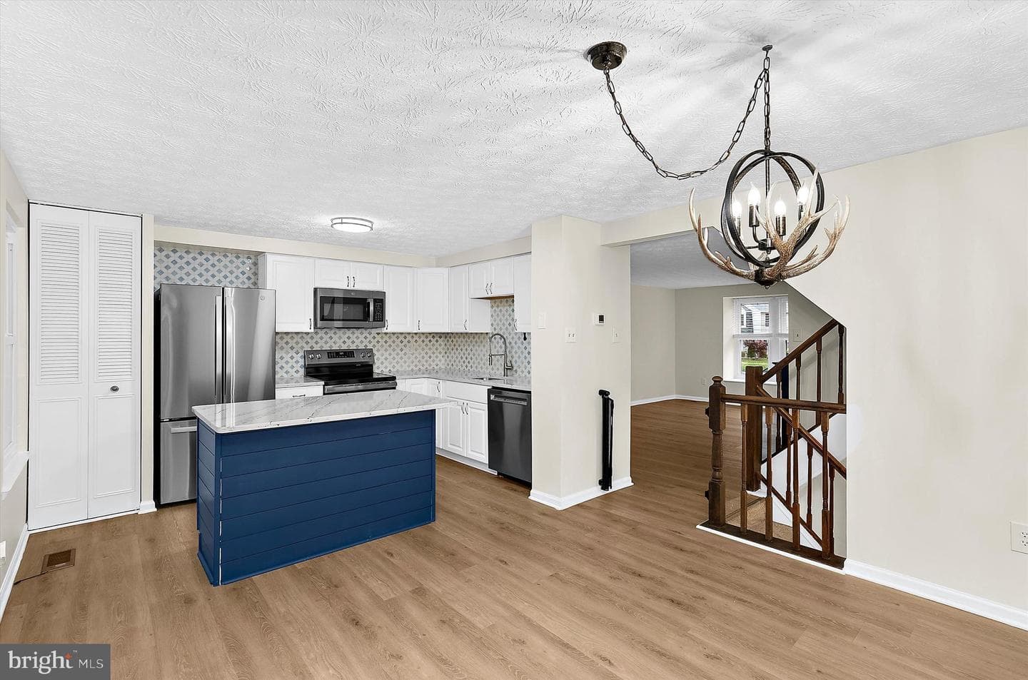 557 Bay Dale Court photo 14