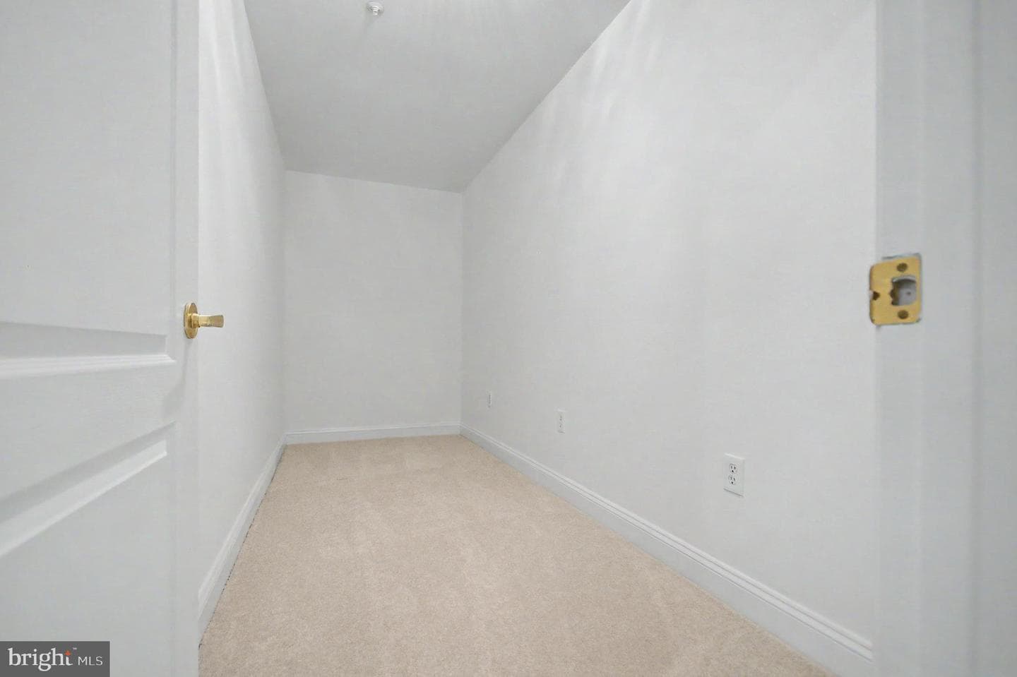 906 Perry Landing Court photo 36