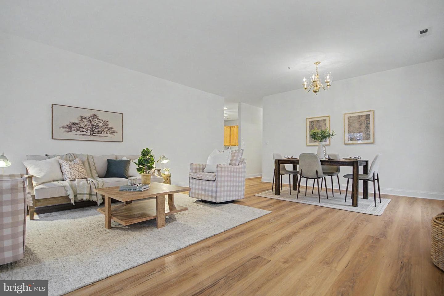 906 Perry Landing Court photo 4