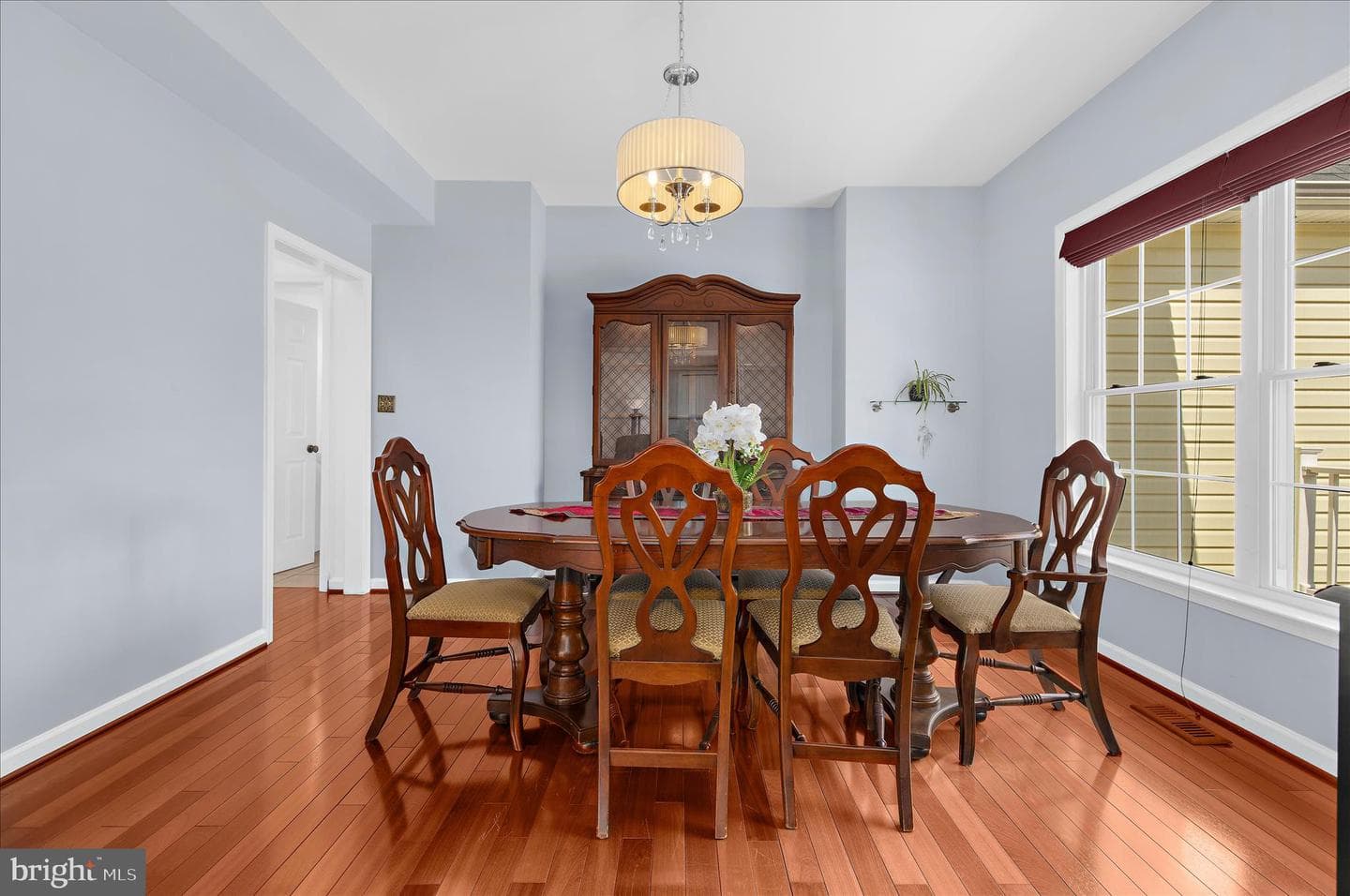 92 Clifford Boulevard photo 10