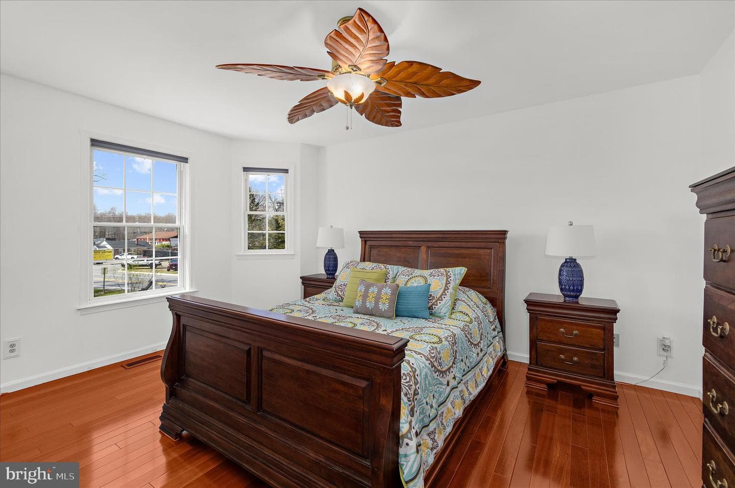 92 Clifford Boulevard photo 19