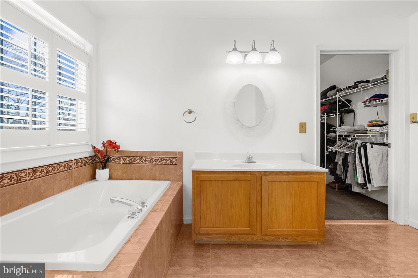 92 Clifford Boulevard photo 23